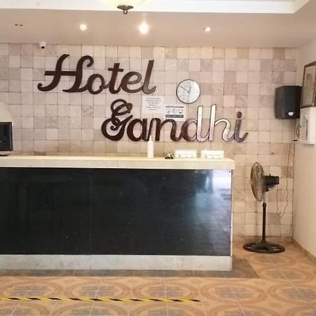 Oyo Hotel Gandhi Chetumal Extérieur photo