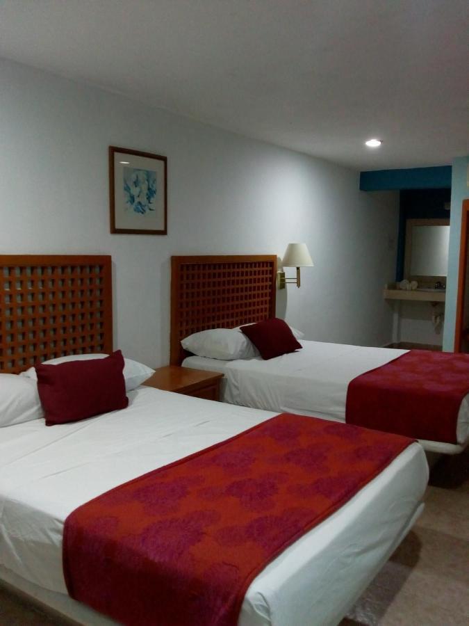 Oyo Hotel Gandhi Chetumal Extérieur photo